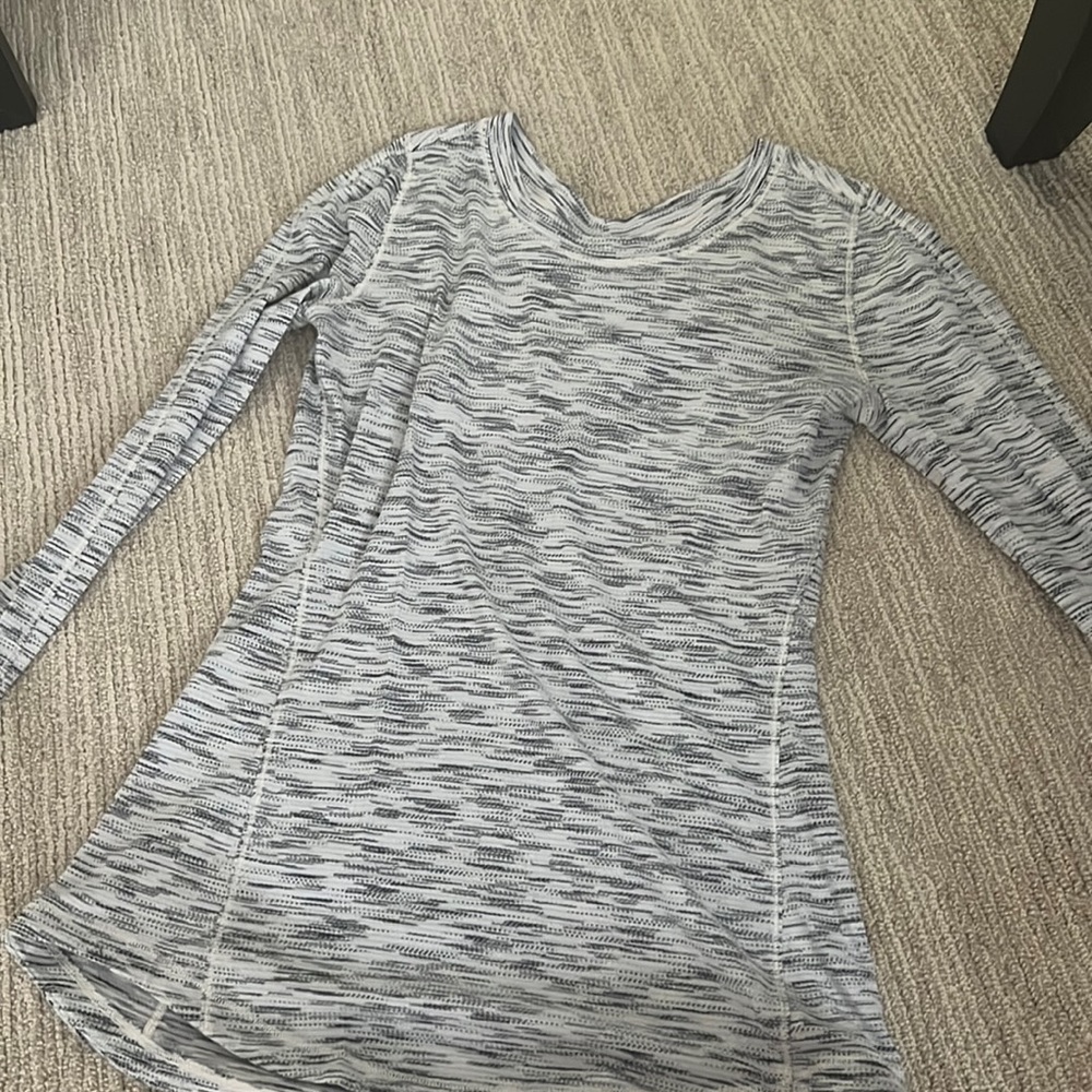 Lululemon long sleeve top